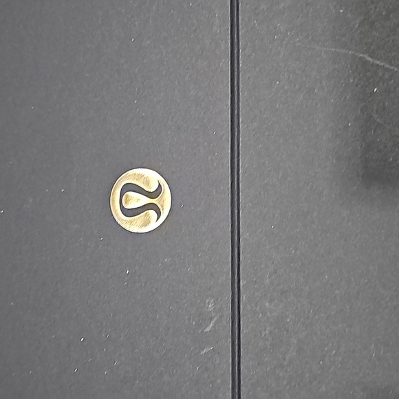 NEW Lululemon Special Edition Magnetic Box - Rare Find! - Picture 2 of 4